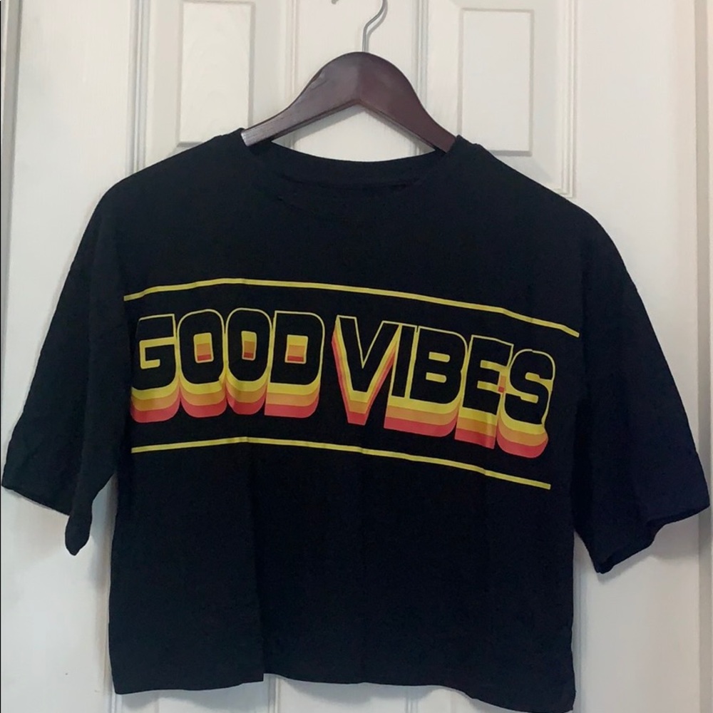 GOOD VIBES crop top